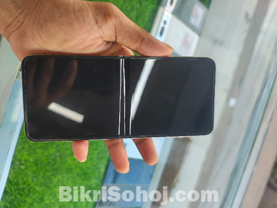 Samsung Galaxy Z Flip4